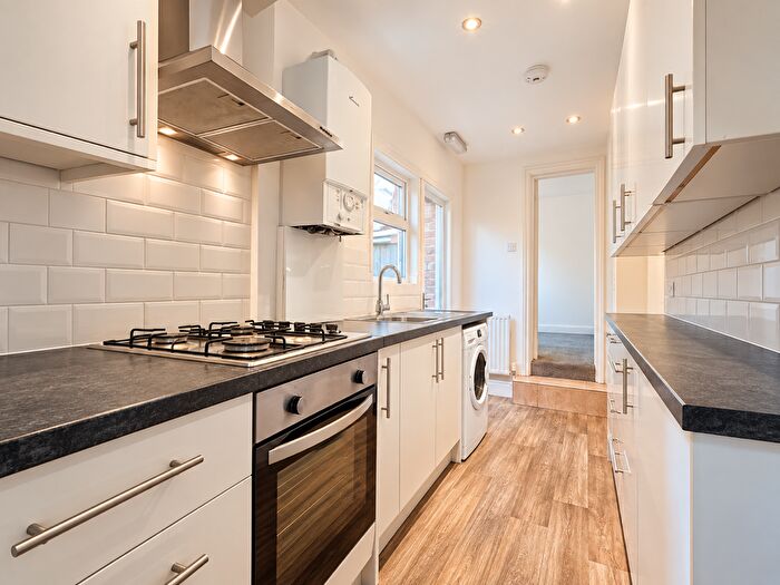 4 Bedroom Terraced House To Rent In Gosbrook Road, Caversham, Reading, RG4
