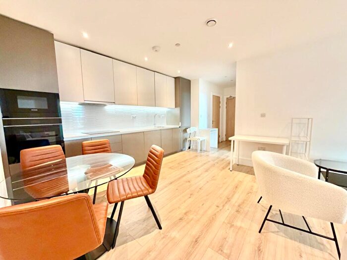 2 Bedroom Apartment To Rent In Sutton Park House, Carshalton Road, Sutton; Sm! Gp, SM1