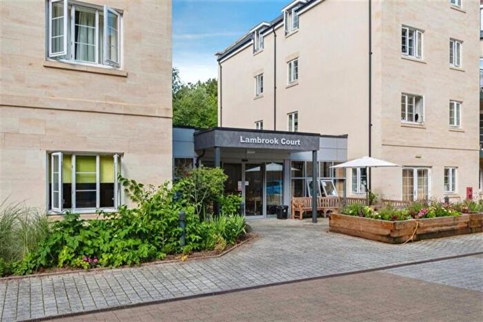 1 Bedroom Flat To Rent In Lambrook Court, BA1