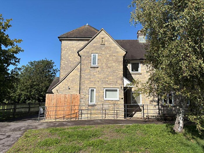 4 Bedroom Semi-Detached House For Sale In Churchill Estate, Tisbury, SP3