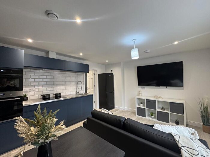 2 Bedroom Flat To Rent In Willowbank Mews, Coventry, CV1