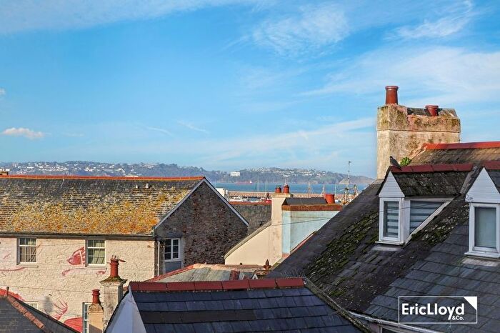 2 Bedroom Flat For Sale In St. Peters Hill, Brixham, TQ5