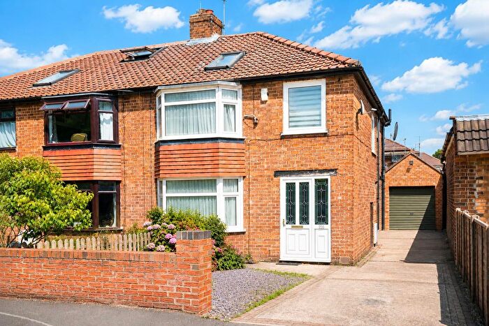 3 Bedroom Semi-Detached House For Sale In Shipton Road, York, YO30