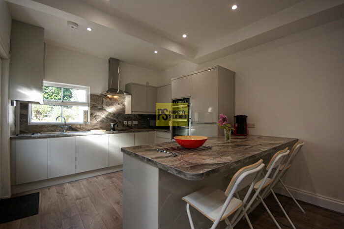 5 Bedroom Terraced House To Rent In Oak Tree Lane, Selly Oak, Birmingham, B29