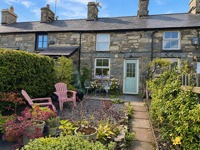 2 Bedroom Cottage For Sale In Penmachno, LL24