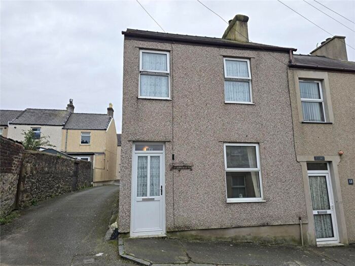 3 Bedroom End Of Terrace House For Sale In Beulah Square, Caernarfon, Gwynedd, LL55
