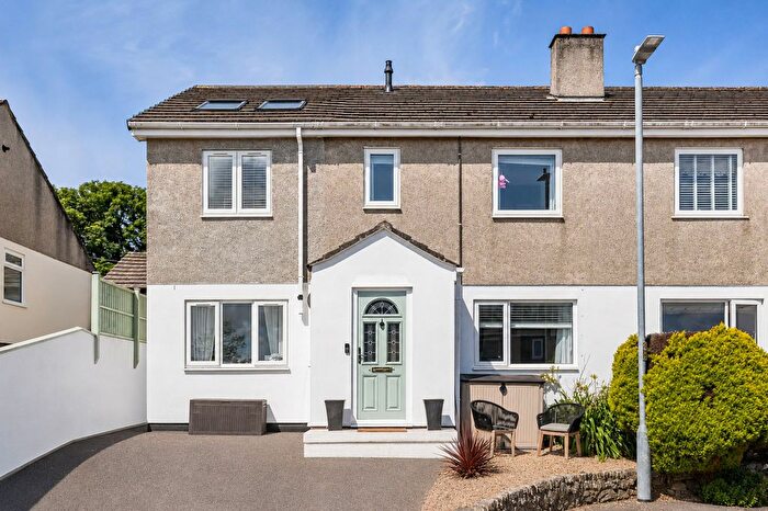 4 Bedroom Semi-Detached House For Sale In Valley Gardens, Voguebeloth, TR16