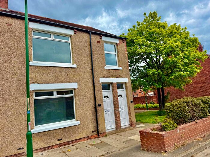 2 Bedroom Flat To Rent In Red House Road, Hebburn, NE31