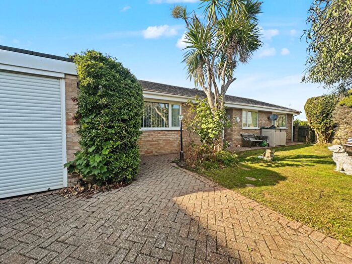 4 Bedroom Detached Bungalow For Sale In Pelham Rise, Peacehaven, BN10