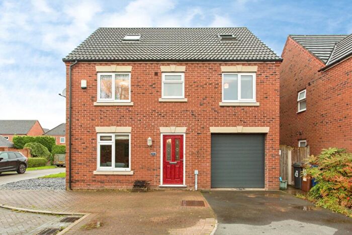 6 Bedroom Detached House For Sale In Great Park Drive, Leyland, Lancashire, PR25