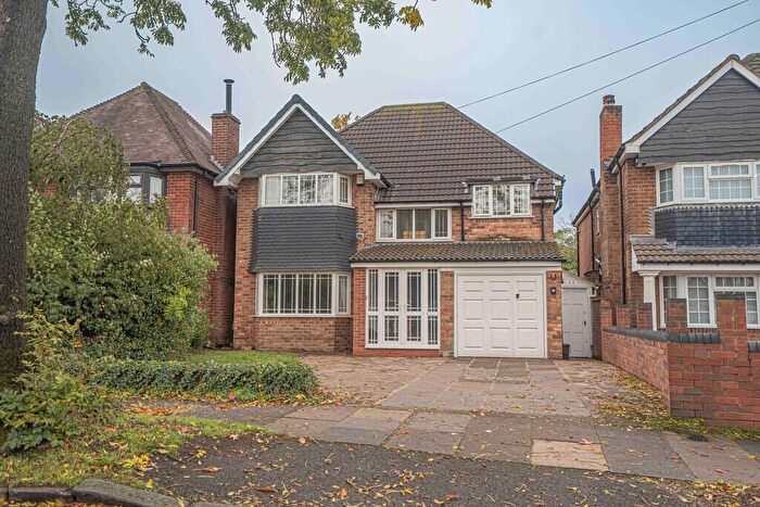 4 Bedroom Detached House For Sale In Vernon Avenue, Hansworth Wood, B20