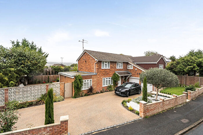 5 Bedroom Detached House For Sale In Westridge Avenue, Purley On Thames, Reading, Berkshire, RG8