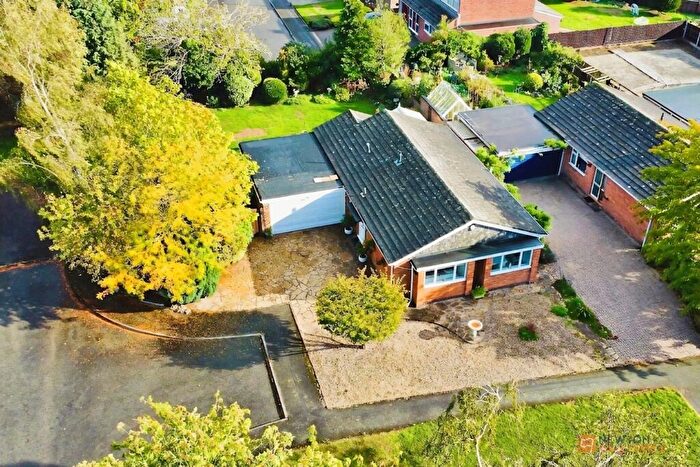 2 Bedroom Detached Bungalow For Sale In Hollies Way, Thurnby, LE7