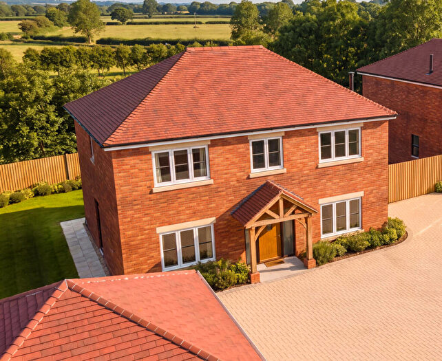 3 Bedroom House For Sale In Holly Hill Lane, Sarisbury Green, Southampton, SO31