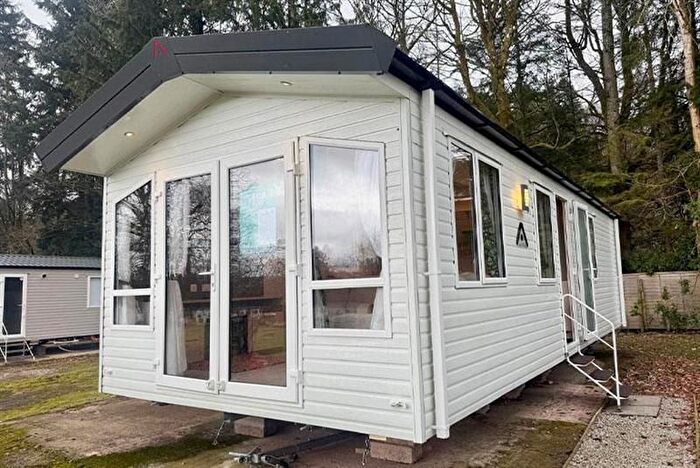 2 Bedroom Mobile/park Home For Sale In Craigielands Park, Beattock, Moffat, DG10