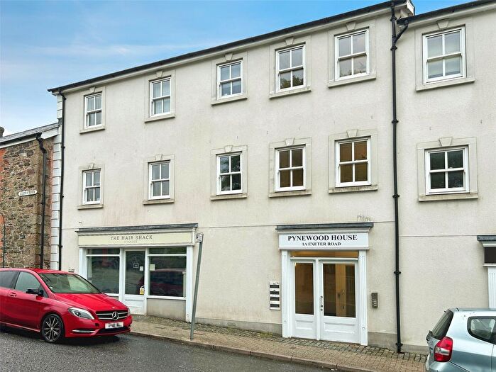 2 Bedroom Flat For Sale In Exeter Road, Ivybridge, Devon, PL21