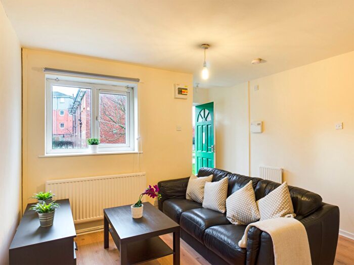 1 Bedroom Terraced House To Rent In Gemini Road, Salford, M6