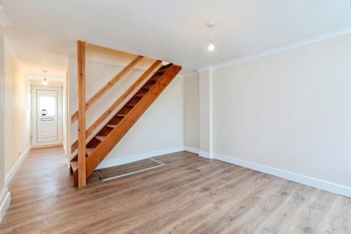 3 Bedroom Terraced House For Sale In Layfield Road, Gillingham, Kent, ME7