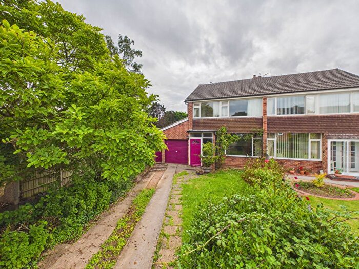 3 Bedroom Semi-Detached House For Sale In Meade Close, Bridgwater, TA6