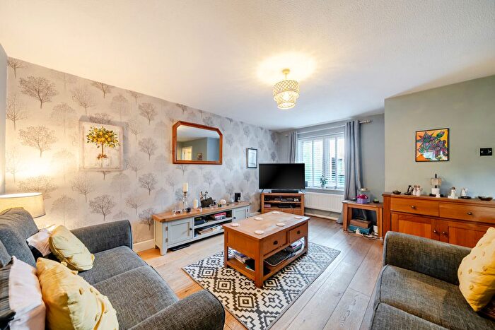 3 Bedroom Terraced House For Sale In Fallow Court, Argyle Way, London, SE16