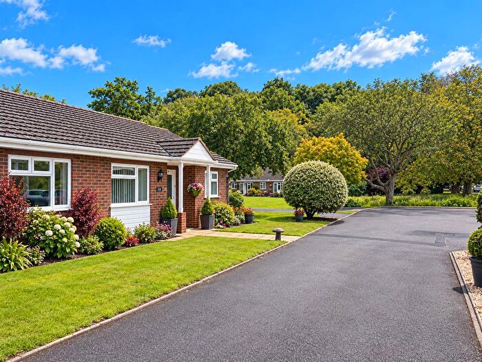 2 Bedroom Semi-Detached Bungalow To Rent In Crondall, North Farnham, GU10