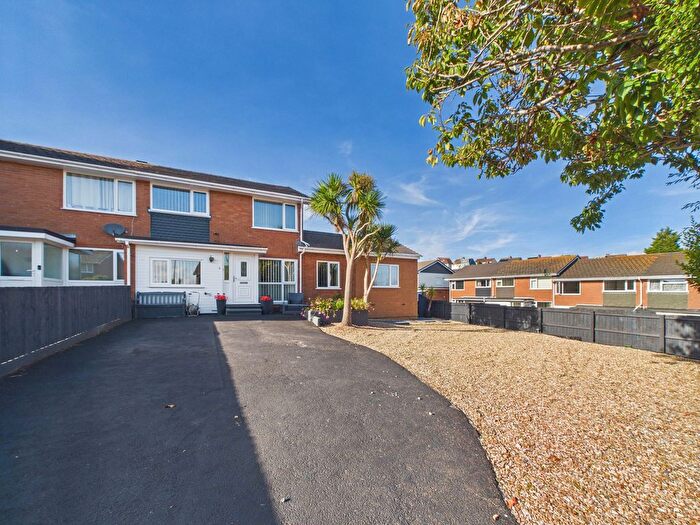 4 Bedroom End Of Terrace House For Sale In Rosemary Gardens, Paignton, TQ3