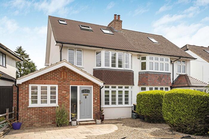 4 Bedroom Semi-Detached House For Sale In Bettespol Meadows, Redbourn, St. Albans, AL3