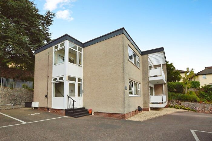 2 Bedroom Flat For Sale In Middle Warberry Road, Torquay, Devon, TQ1
