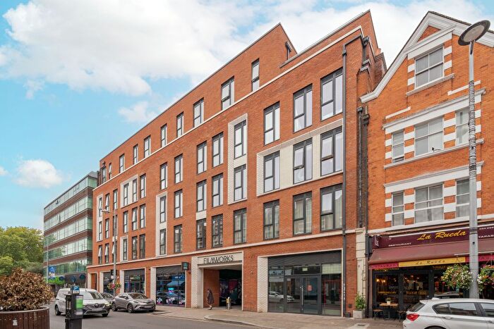 1 Bedroom Studio For Sale In Bond Street, Ealing, W5