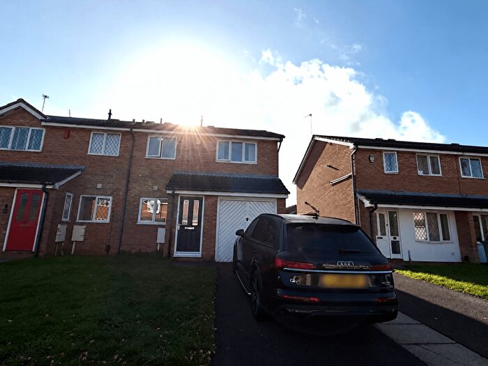 3 Bedroom Semi-Detached House To Rent In Heron Drive, Lenton, Nottingham, NG7
