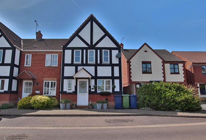 3 Bedroom End Of Terrace House For Sale In Graylag Crescent, Walton Cardiff, Tewkesbury, GL20