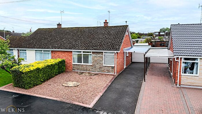 2 Bedroom Bungalow For Sale In Walford Road, Rolleston-On-Dove, Burton-On-Trent, Staffordshire, DE13
