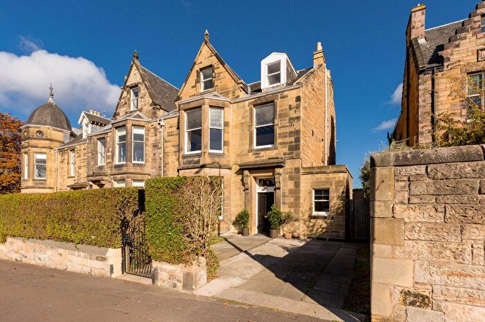 2 Bedroom Flat For Sale In (F), Queensferry Terrace, West End, Edinburgh, EH4