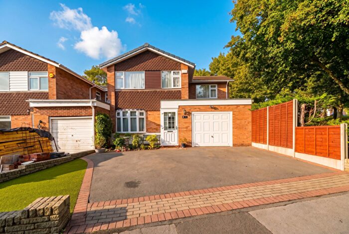 4 Bedroom Detached House For Sale In Peterbrook Rise, Shirley, B90