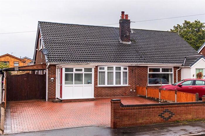 3 Bedroom Semi-Detached Bungalow For Sale In Balshaw Lane, Euxton, Chorley, PR7
