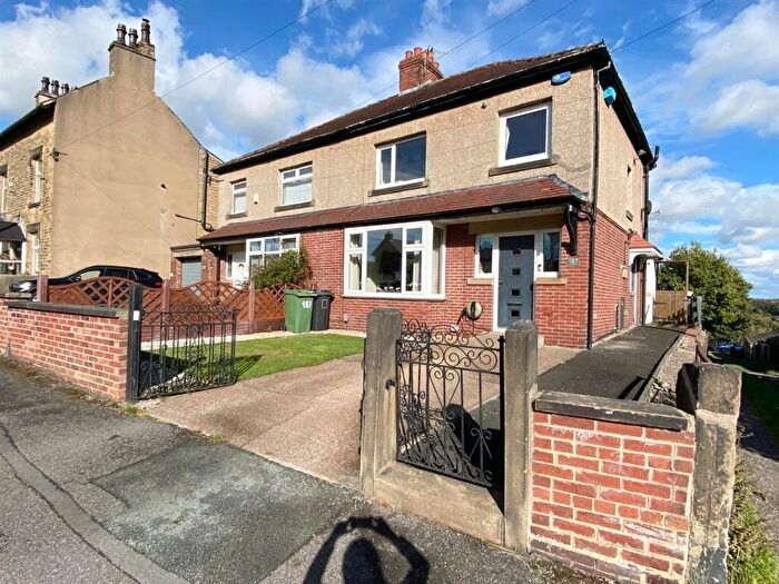 3 Bedroom Semi-Detached House For Sale In , Moor End Road, Lockwood, Huddersfield, Kirkle, HD4