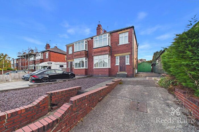 3 Bedroom Semi-Detached House For Sale In Corporation Street, Morley, Leeds, West Yorkshire, LS27