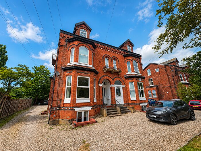 1 Bedroom Flat To Rent In Alexandra Road, Sale, M33