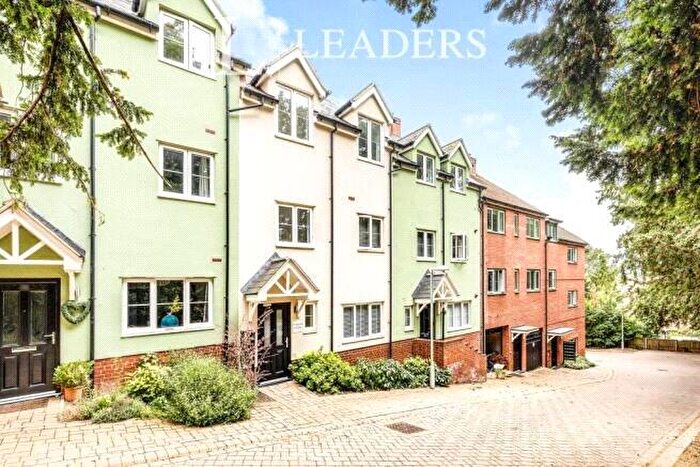 1 Bedroom Flat To Rent In Summerhouse Hill, Buckingham, Buckinghamshire, MK18