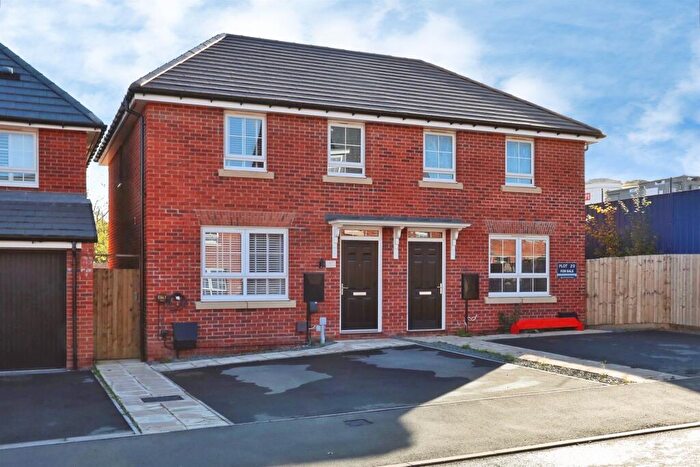 3 Bedroom Semi-Detached House For Sale In Hewers Way, Edwinstowe, Mansfield, NG21