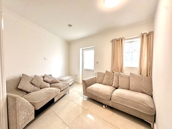 3 Bedroom Terraced House To Rent In Raynor Close, Southall, UB1