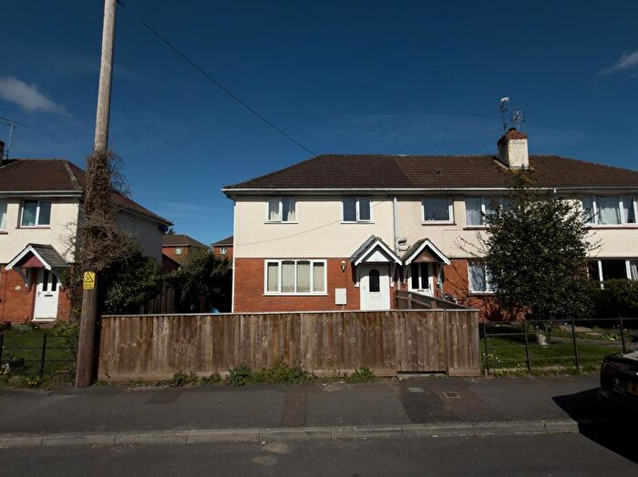 3 Bedroom Semi-Detached House For Sale In Brendon Road, Wellington, TA21