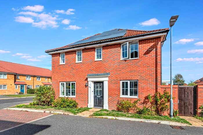3 Bedroom Semi-Detached House For Sale In Cordale Road, Aylesham, CT3