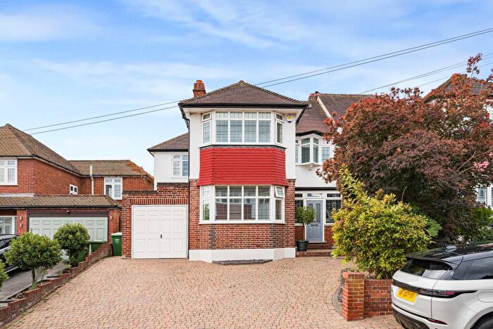 4 Bedroom Semi-Detached House For Sale In The Close, Bexley, DA5