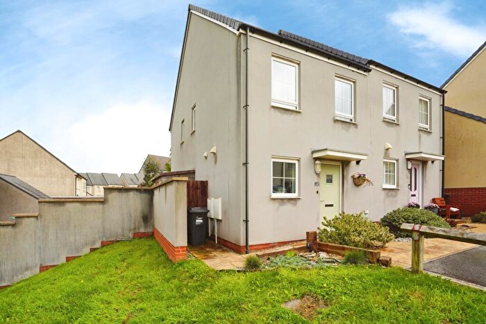 2 Bedroom Semi-Detached House For Sale In Tarton Close, Looe, Cornwall, PL13