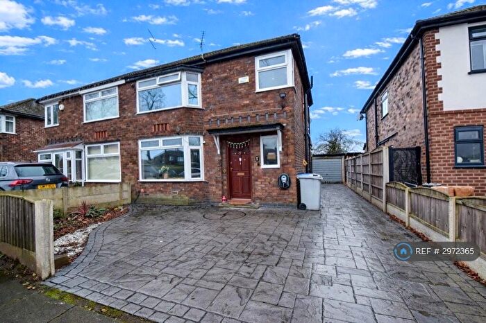 3 Bedroom Semi-Detached House To Rent In Bradfield Road, Manchester, M41