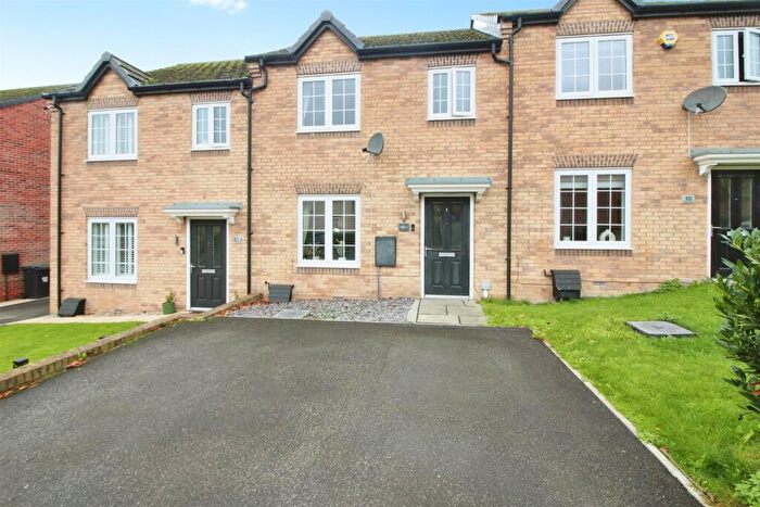 3 Bedroom Terraced House For Sale In Princess Street, Great Preston, Leeds, LS26