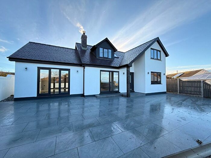 3 Bedroom Detached House For Sale In Heol Yr Esgob, Llanon, SY23