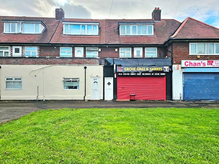 3 Bedroom Flat To Rent In Stanley Grove, Gorton, Manchester, M18