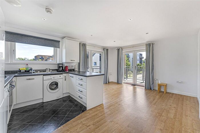 2 Bedroom Flat For Sale In Silver Train Gardens, The Bridge, Dartford, Kent, DA1